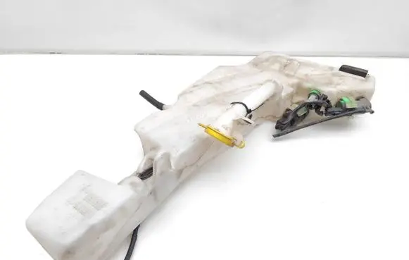 Windshield washer fluid reservoir/tank