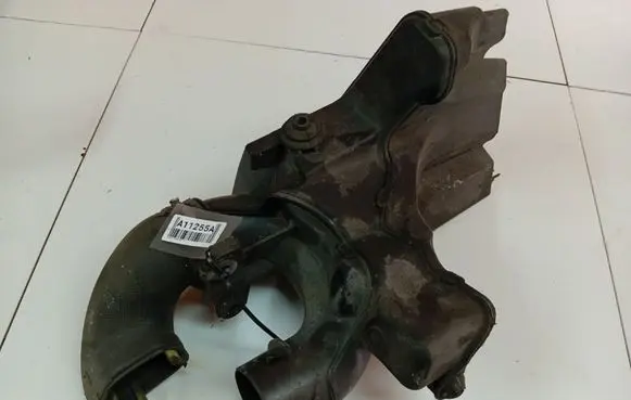 Renault Laguna III Intake resonator 8200686267