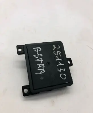 Opel Astra L Distronic sensor radar 9844452180