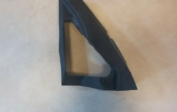 BMW X5 E53 Front door window/glass frame 51328408039 8408039