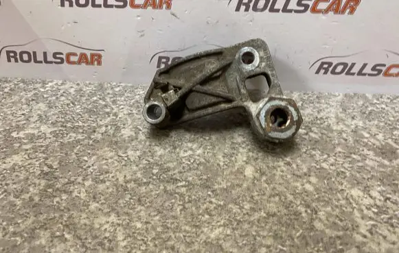Mercedes-Benz E W211 Sway bar bush bracket, front A2113231126