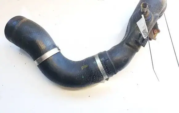 Toyota Avensis T270 Intercooler hose/pipe 173620R030
