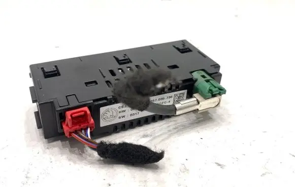 Skoda Scala USB socket connector 657035736