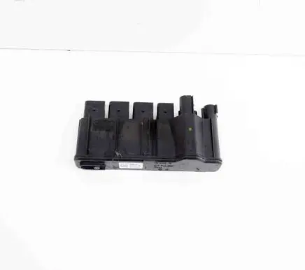 BMW X3 G01 Current control relay P00141659 P00141662