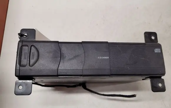 BMW X3 E83 CD/DVD changer 65129131852 141567 65126946989