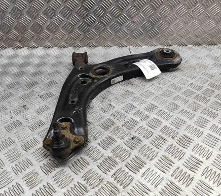 Volkswagen Golf VII Front lower control arm/wishbone 5Q0407151J