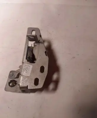 Loading door lock