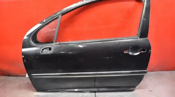 Peugeot 207 CC Front door