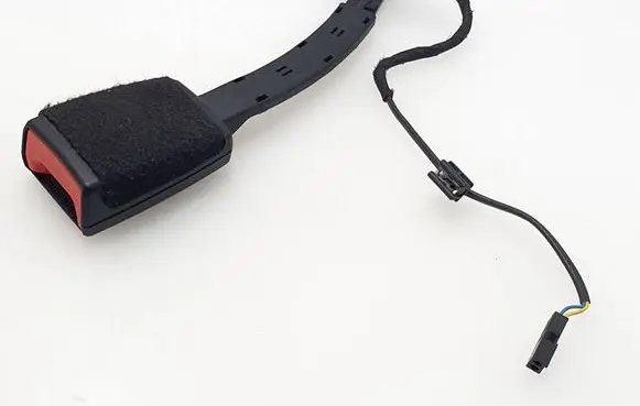 Audi A3 S3 8V Front seatbelt buckle 8V0857756B 24032014 M00010