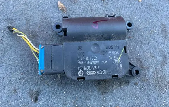 Volkswagen Eos Air flap motor/actuator 3C0907511A 0132801362 1168802921