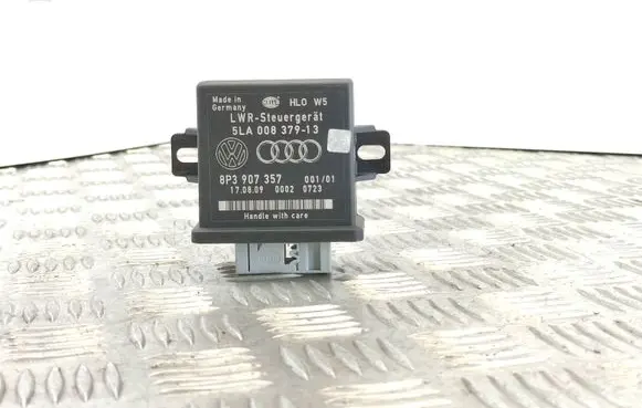 Audi A3 S3 8P Light module LCM 8P3907357 5LA00837913