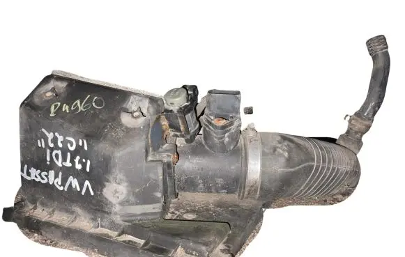 Volkswagen PASSAT B5 Mass air flow meter 0281002216