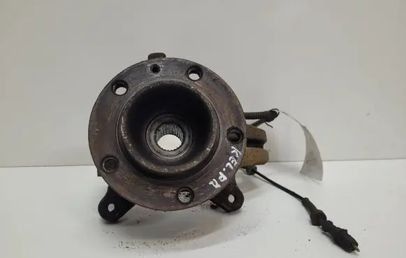 Front wheel hub spindle knuckle