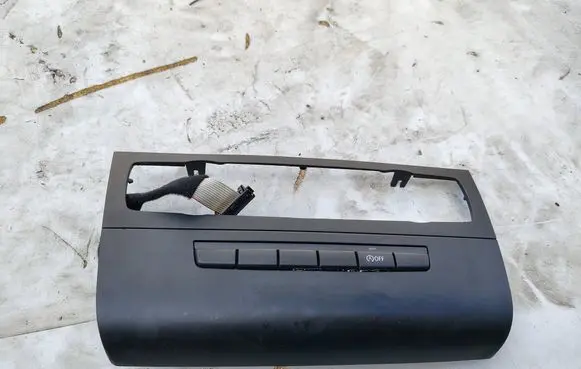 BMW 1 E81 E87 Traction control (ASR) switch 6131697091905