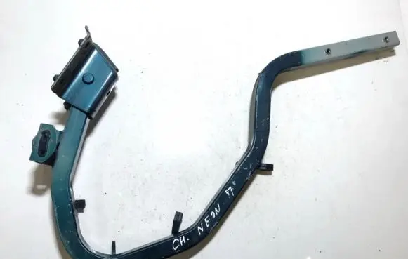 Chrysler Neon I Tailgate/trunk/boot hinge
