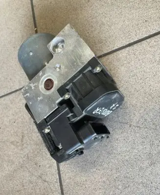 Porsche Boxster 986 ABS Pump 0265215504