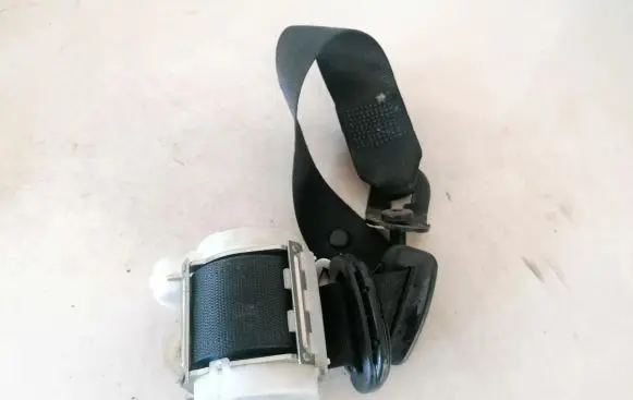 Opel Vectra C Rear seatbelt 0403035