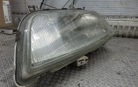 Volkswagen Sharan Headlight/headlamp 0301048301