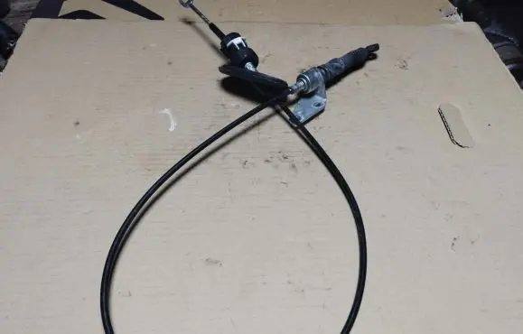 Gear shift cable linkage
