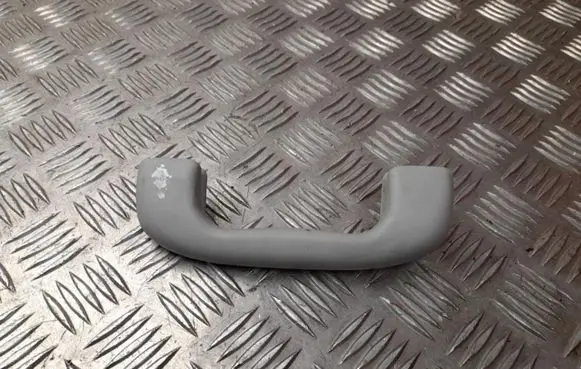 MG ZS A set of handles for the ceiling 027