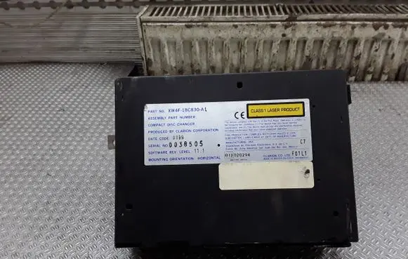 Lincoln LS CD/DVD changer XW4F18C830AL