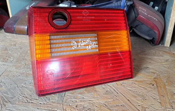 Volkswagen PASSAT B4 Tailgate rear/tail lights 3A9945108