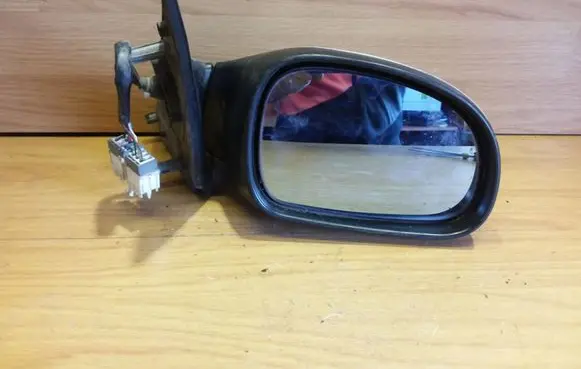 Peugeot 406 Front door electric wing mirror 96413210