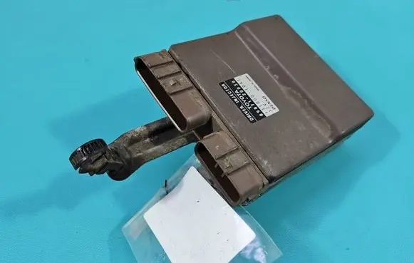 Toyota Corolla E120 E130 Central body control module 8987120030 IMPRK1571395