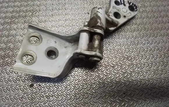 Peugeot Partner Rear door upper hinge 180003913
