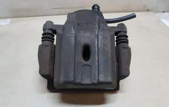 Toyota Prius (XW20) Front brake caliper