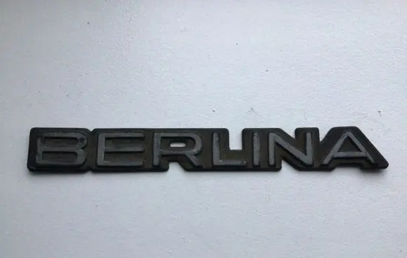 Opel Kadett D Manufacturers badge/model letters 90087580