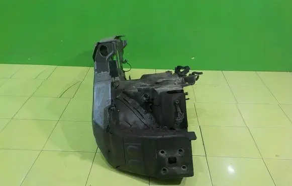 Nissan Pathfinder R51 Front side member PRZOD