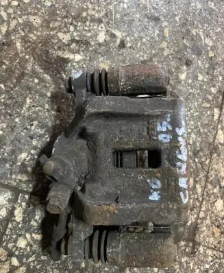 KIA Carens I Rear brake caliper