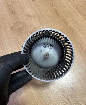 Heater fan/blower