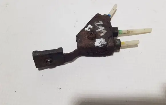 Mercedes-Benz E W211 Air suspension valve block TROJNIKROZDZIELACZ