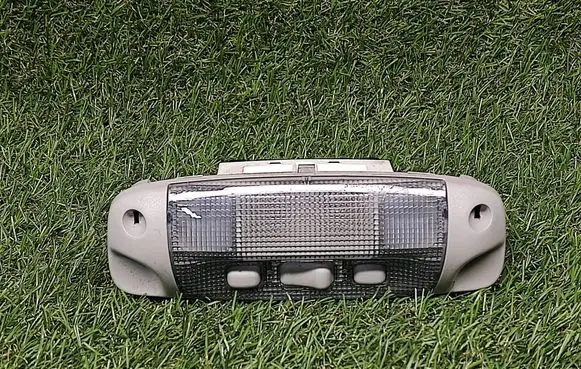 Ford Focus Front seat light 8M5A15K609CB 002738 28126797