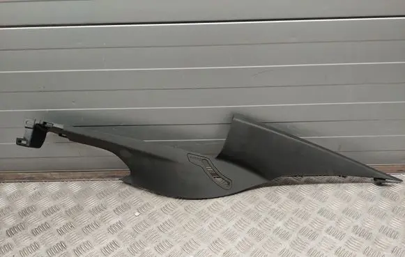 Chevrolet Camaro (C) pillar trim 84116356
