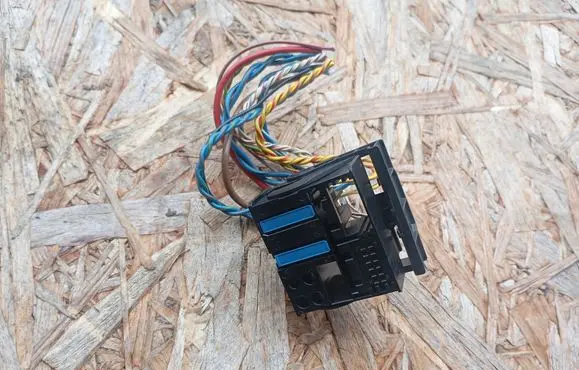 BMW 1 E81 E87 Sound system wiring loom 12417662 1241765