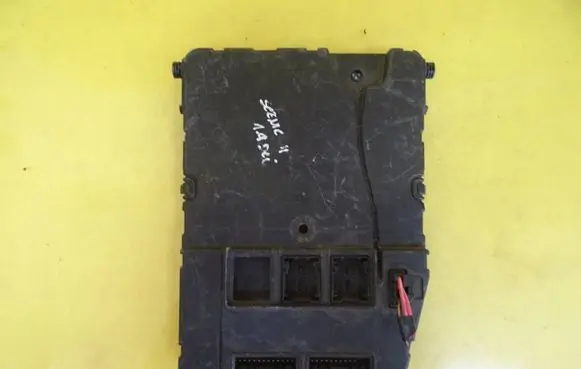 Renault Megane II BSM Control unit 8200309689