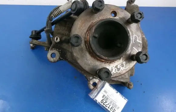 BMW 5 E39 Front wheel hub spindle knuckle
