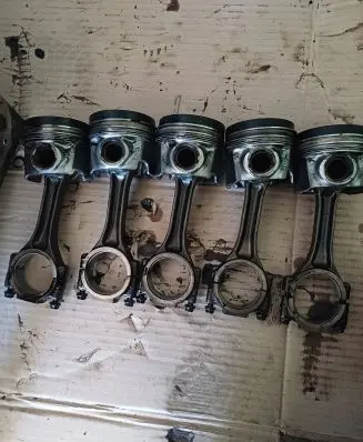 Volkswagen Transporter - Caravelle T5 Piston with connecting rod