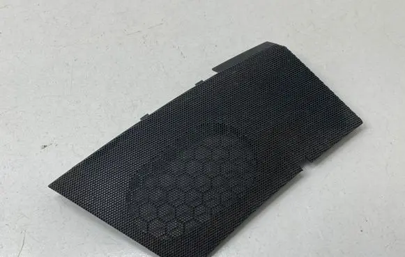 Side speaker trim/cover