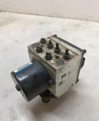 Volkswagen PASSAT B6 ABS Pump 3C0614109D 16431602 16431502C