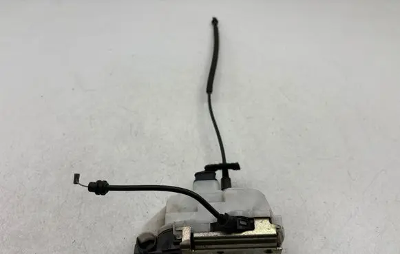 Citroen C3 Front door lock