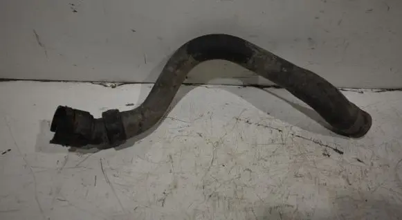 Ford Mondeo Mk III Engine coolant pipe/hose