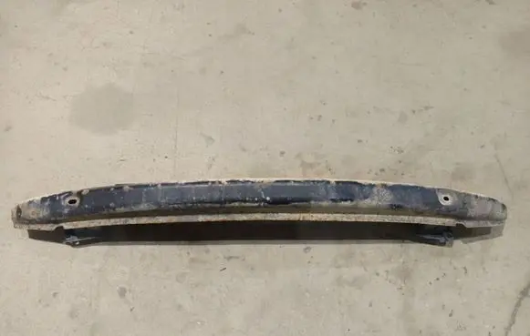 Volkswagen Bora Rear beam 