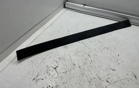 Tesla Model X Front door trim (molding) 103512000D
