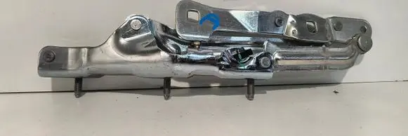 Tesla Model 3 Tailgate hinge 1092821-00-C