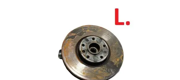 Front wheel hub