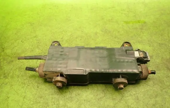 Renault Megane II Hand brake/parking brake motor 8200702095